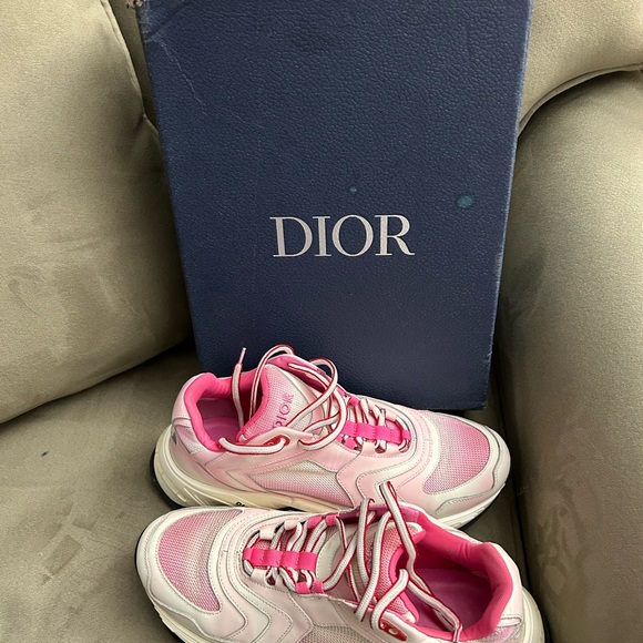 DIOR women’s sneakers, size 42, pre-owned - great condition. - Picture 3 of 4